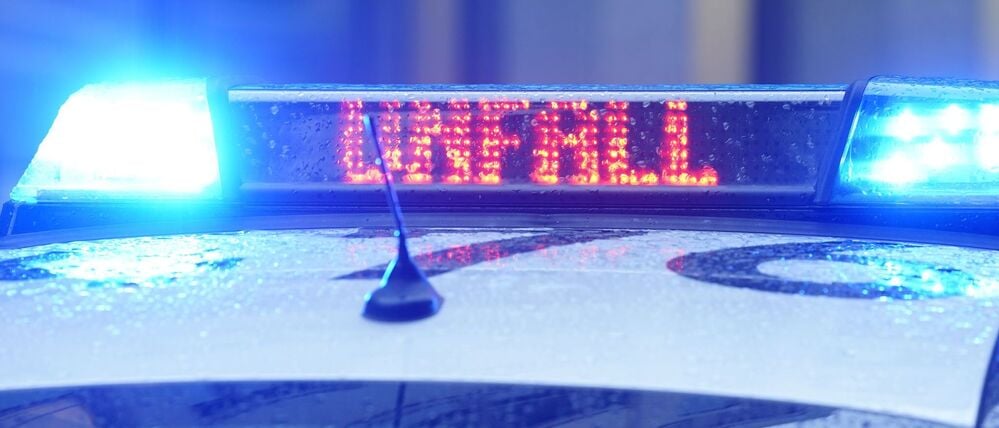 Mit einem Polizeiauto wurde eine Frau in Moabit angefahren. (Symbolbild)