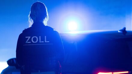 Im Großeinsatz: Der Zoll hat Dutzende Durchsuchungen veranlasst. (Symbolbild)