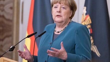 Die ehemalige Bundeskanzlerin Angela Merkel (CDU) erhielt in Stuttgart die Staufermedaille in Gold.