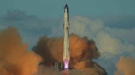 SpaceX strebt dem Bericht zufolge eine Bewertung von 1,5 Billionen Dollar an. (Archivbild)