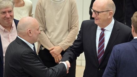 Die SPD/BSW-Koalition in Brandenburg von SPD-Ministerpräsident Dietmar Woidke und seinem BSW-Stellvertreter Robert Crumbach ist ein Jahr im Amt (Archivbild).