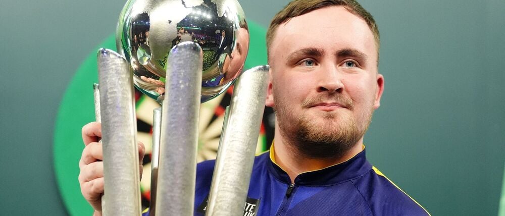 Wurde mit 17 Weltmeister: Der Engländer Luke Littler.