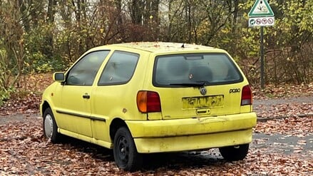 Schrottauto in Hakenfelde