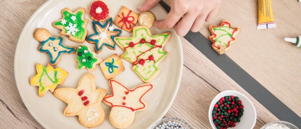 ILLUSTRATION - Lieber hellgelb statt dunkelbraun: In Lebensmitteln entsteht Acrylamid als Nebenprodukt bei der Bräunungsreaktion. (zu dpa: «Ohne Acrylamid: Goldgelbe Kekse sind die besten») Foto: Christin Klose/dpa-tmn - Honorarfrei nur für Bezieher des dpa-Themendienstes +++ dpa-Themendienst +++