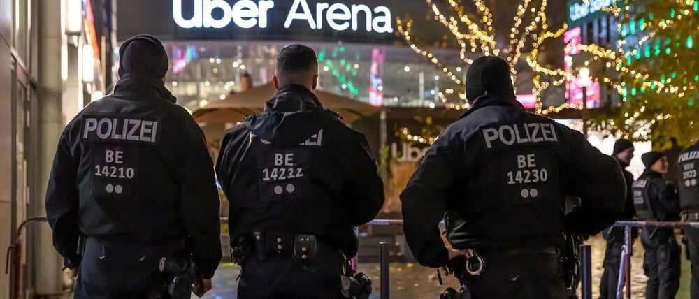 Nach dem Maccabi-Spiel der Basketballer bei Alba Berlin zog die Polizei eine positive Bilanz. (Archivbild)
