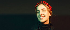 Helene Shani Braun ist eine queere Rabbinerin in Ausbildung.