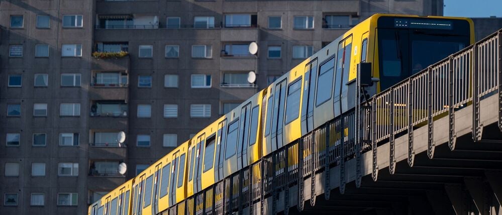Auf der U3 will die BVG ab Sonntag längere Züge einsetzen. (Archivbild)