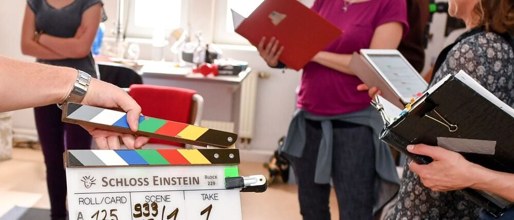 Dreharbeiten einer bereits vergangenen Staffel von Schloss Einstein im Jahr 2018. (Archivbild)