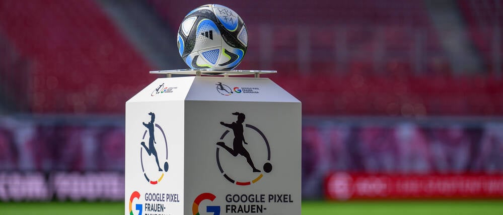 Die Fußball-Bundesliga der Frauen steht vor wichtigen Zukunftsentscheidungen.