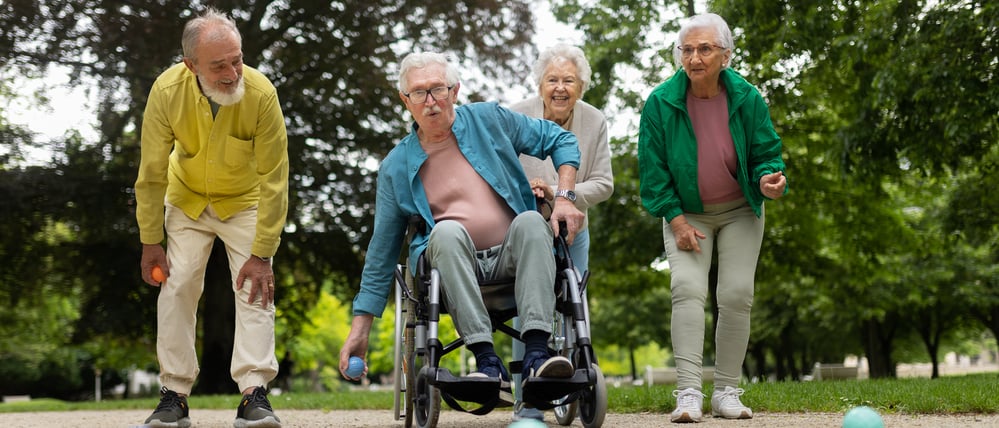 Ein Rollstuhl kann auch eine Befreiung sein. (Symbolbild)