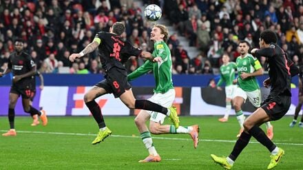Leverkusens Robert Andrich hatte maßgeblichen Anteil am 1:0-Eigentor.