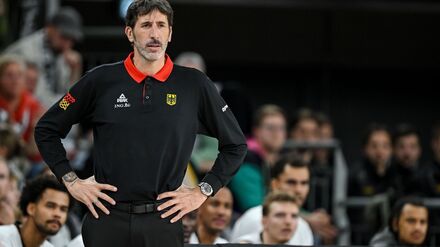 Basketball-Bundestrainer Alex Mumbrú spricht über seine schwere Zeit bei der EM. (Archivfoto)