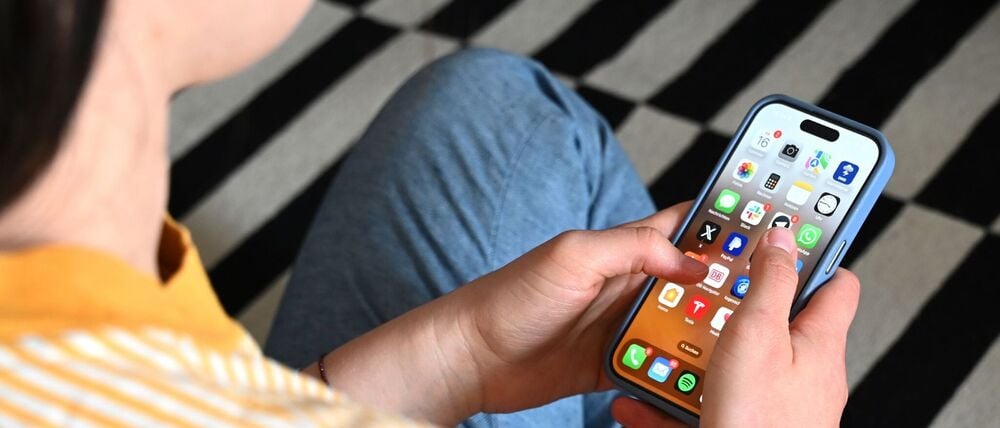 Junge Leute in Deutschland nutzen die großen Social-Media-Plattformen weniger intensiv als noch vor einem Jahr. (Symbolbild)