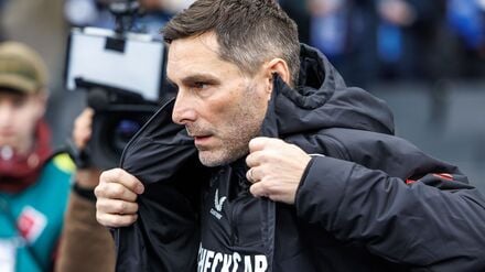 Hertha-Trainer Stefan Leitl trifft auf seinen Ex-Club. (Archivbild)