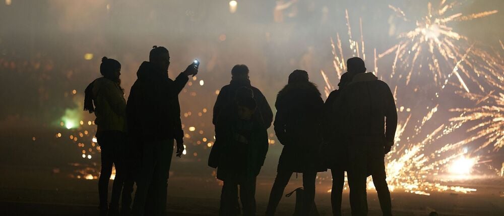 Die Berliner Polizei warnt Eltern vor gefährlichem Feuerwerk. (Symbolbild)