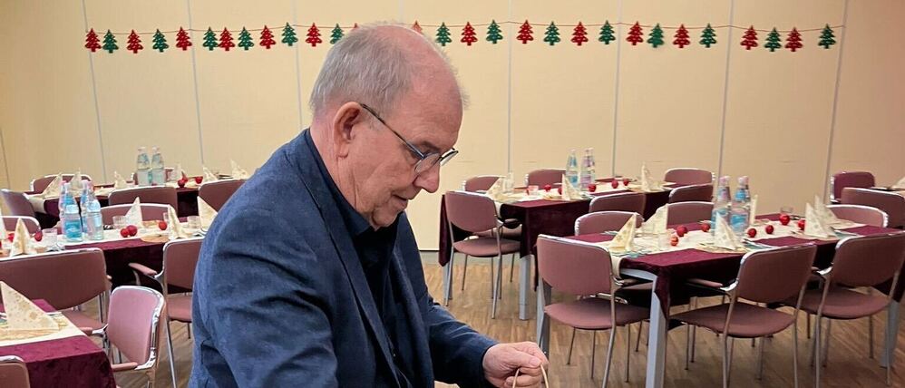 Weihnachtsfeier für Obdachlose in Berlin-Kladow mit Leser Joachim Weiß