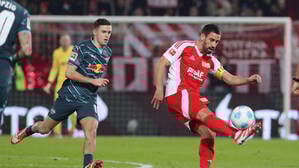 Nach seiner Gelbsperre kehrt Rani Khedira (rechts, hier gegen Leipzigs Christoph Baumgartner) gegen seinen Ex-Klub zurück in die Startelf.