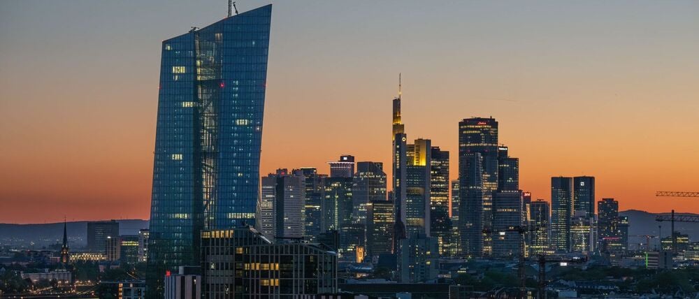 Die EZB beaufsichtigt die größten Banken im Euroraum. (Archivbild)