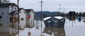 Starkregen setzt Landstriche im US-Bundesstaat Washington unter Wasser.