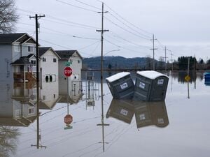 Starkregen setzt Landstriche im US-Bundesstaat Washington unter Wasser.