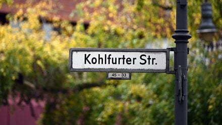 Die Kohlfurter Straße in Berlin-Kreuzberg wird umbenannt und erinnert künftig an die Rabbinerin Regina Jonas. (Archivbild) 