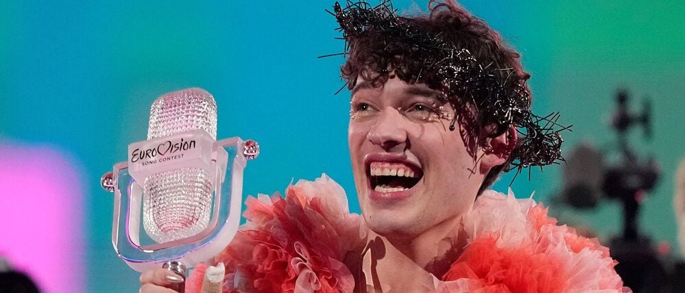 Mai 2024: Nemo feiert nach seinem Sieg im großen Finale des Eurovision Song Contest.