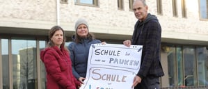 Warnen vor sinkender Unterrichtsqualität am Schulzentrum am Stern: Die Elternvertreter Andrea Specht, Renja Petzold und Busso Grabow.