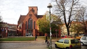 Die Genezarethkirche am Herrfurthplatz im Neuköllner Schillerkiez.