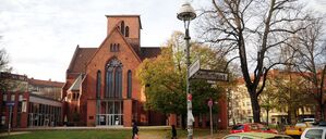 Die Genezarethkirche am Herrfurthplatz im Neuköllner Schillerkiez.