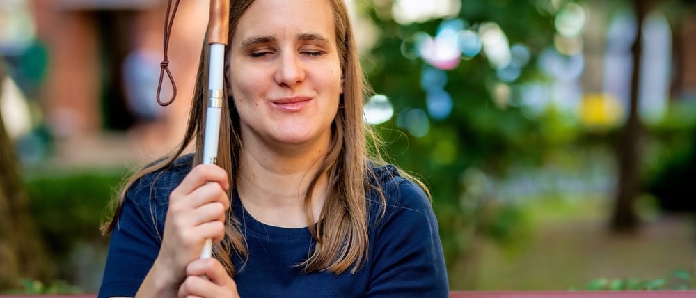 Teilhabe und Selbstbestimmung das Blindenhilfswerk Berlin bietet Unterstützung.