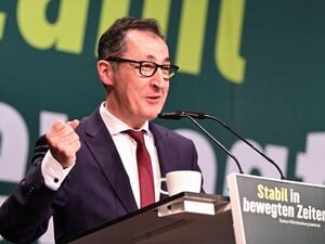 Cem Özdemir, (Bündnis 90 / Die Grünen), Spitzenkandidat für die Landtagswahl in Baden-Württemberg 2026, spricht beim Landesparteitag seiner Partei Bündnis 90 / Die Grünen Baden-Württemberg. 