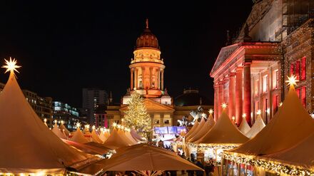 Auch in der Adventszeit kommen viele Touristen nach Berlin - die Bilanz für das Jahr 2025 fällt aber schlechter aus als noch jene fürs Vorjahr. (Archivbild)