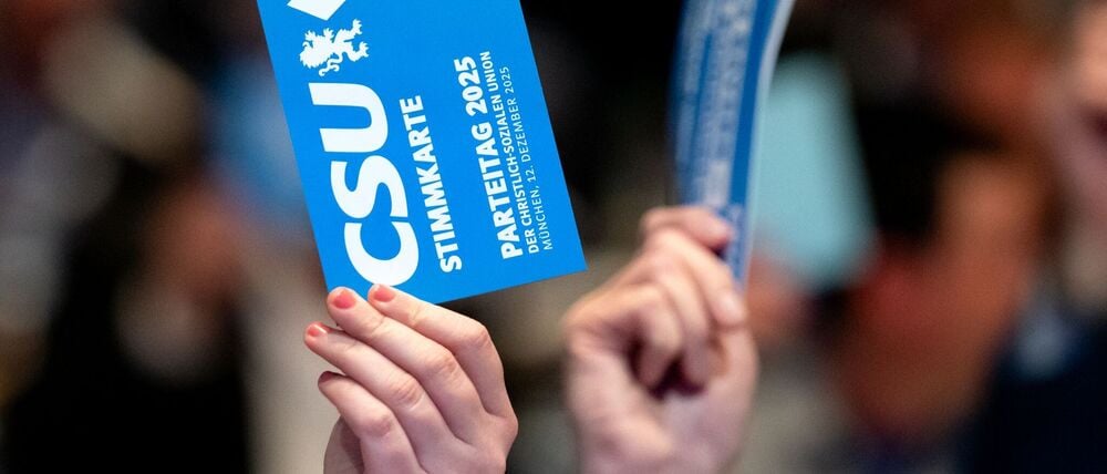 Die CSU will eine Hymnenpflicht bei gesellschaftlichen Ereignissen in Deutschland.