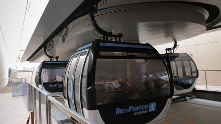 In 18 Minuten verbindet die Linie mehrere Gemeinden mit dem Pariser Metronetz.