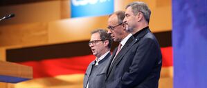 Dobrindt, Merz und Söder beim CSU-Parteitag.