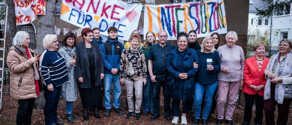 Vor 13 Jahren wurden sie als Hausbesetzer bekannt, nun haben die Senioren wohl auch längerfristig Sicherheit über den Fortbestand der Begegnungsstätte „Stille Straße“.