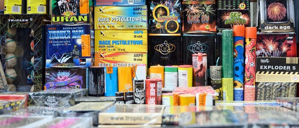 Die Berliner Polizei hat mehr 140.000 illegale Feuerwerkskörper beschlagnahmt. (Archivbild)