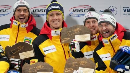 Johannes Lochner (r) kommt im Olympia-Winter immer besser in Fahrt, gewinnt im Viererbob gleich beide Rennen.