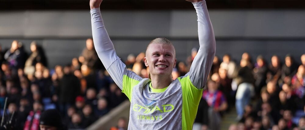 Erling Haaland traf bei Crystal Palace doppelt.