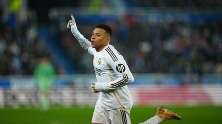 Kylian Mbappé trifft zur Führung von Real Madrid.