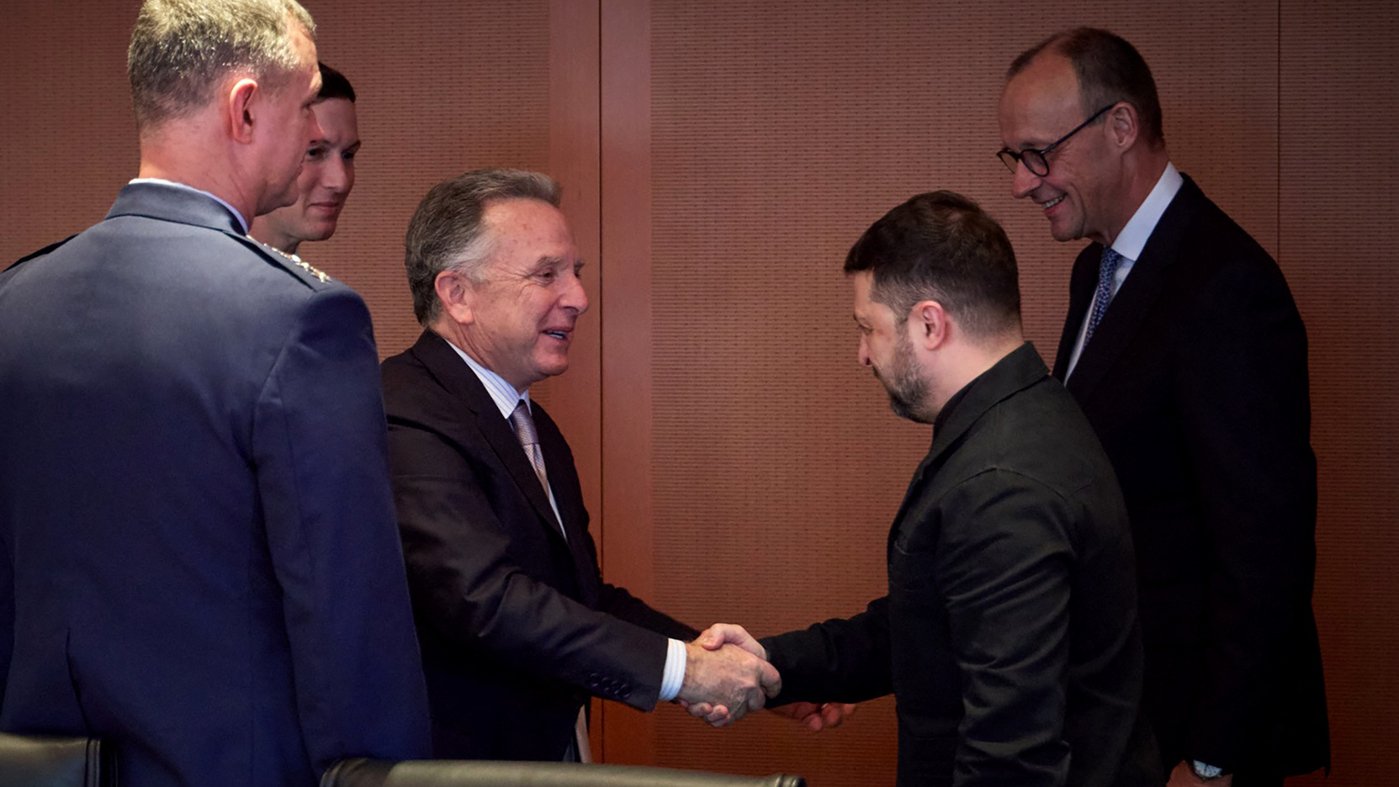 Beratungen-im-Kanzleramt-auch-am-Montag-US-Sondergesandter-Witkoff-spricht-von-gro-en-Fortschritten-bei-Ukraine-Treffen