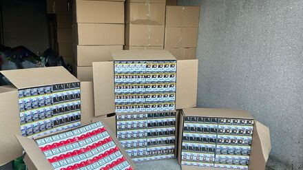 Der Zugriff erfolgte bereits in der vergangenen Woche als eine Observationseinheit des Zollfahndungsamts Essen die Auslieferung und Übergabe der Ware beobachtete.