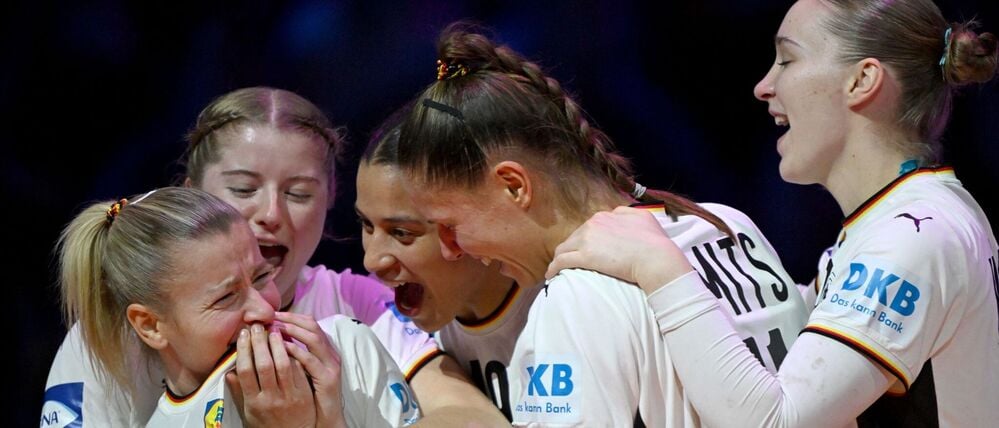 Antje Döll (links) wurde ins All-Star-Team der WM gewählt.