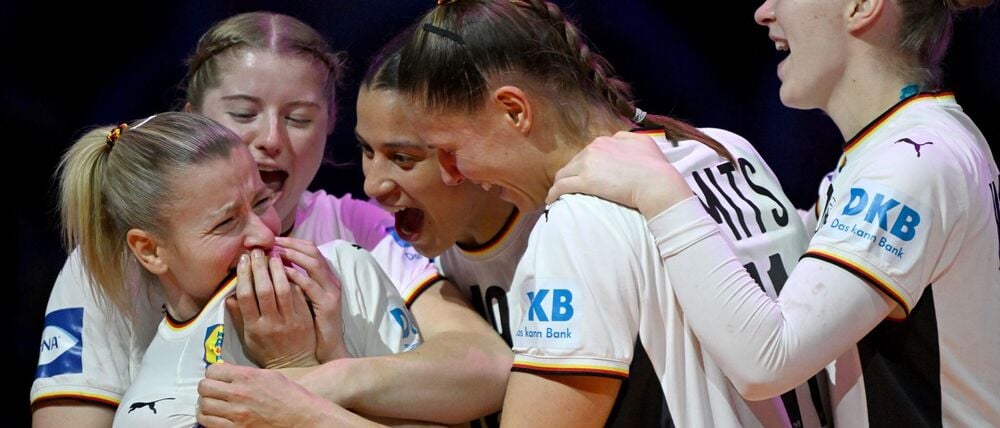 Größter Erfolg seit 1993: Handballerinnen gewinnen Silber.