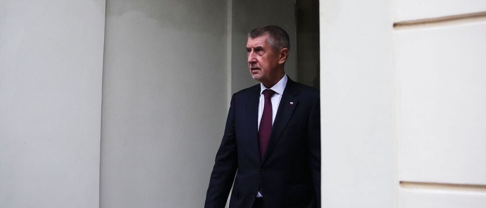 Babis verlässt die Prager Burg nach der Ernennung seiner Regierung.