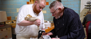 Die Familie Hacker betreibt die Bäckerei in der Stargarder Straße schon in dritter Generation.