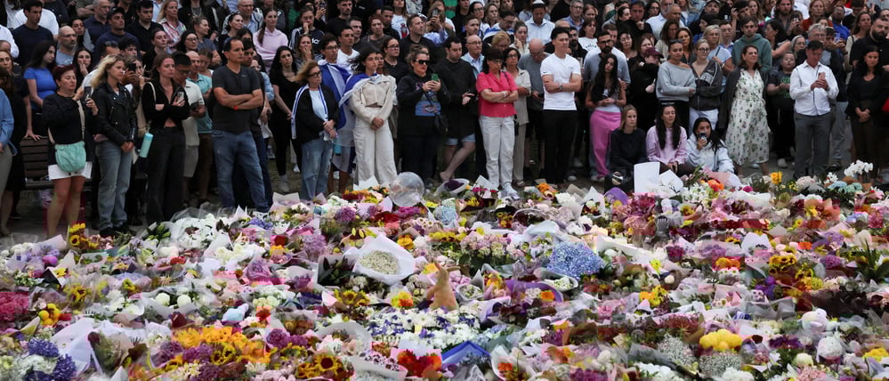 Trauer um die Opfer des Anschlags am Bondi Pavilion.