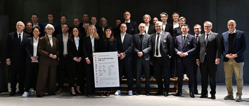 In Frankfurt (Main) wurde am vergangenen Mittwoch der neue Ligaverband gegründet.