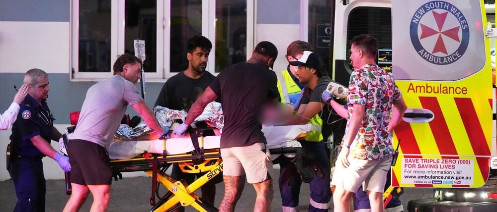 Die Behörden gehen bei der Tat vom Sonntag von einem antisemitischen Terroranschlag aus.