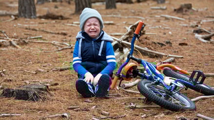 Viele Kinder in der vierten Klasse können laut Lehrkräften und Polizei kaum oder gar nicht sicher Fahrrad fahren. Das liegt unter anderem auch am fehlenden Körpergefühl.